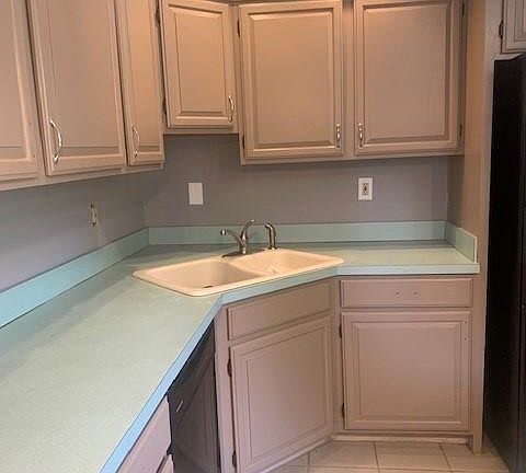 4th image of 2386 Allen Dr