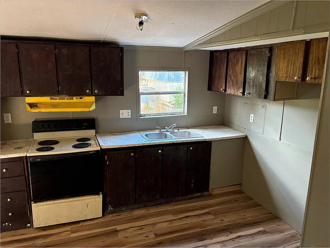 2 bed, 1200 sqft, $725 — Photo 4
