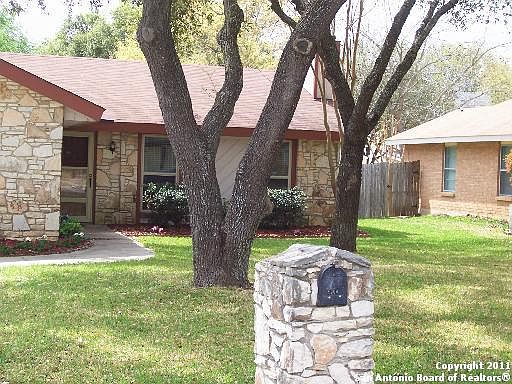 2nd image of 2906 Floral Way
