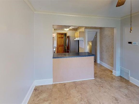 5th image of 331 Cornell Ave