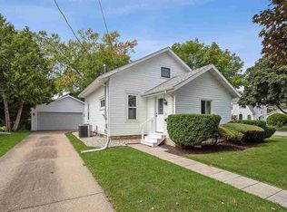 621 S Fairview St, Appleton, WI 54914