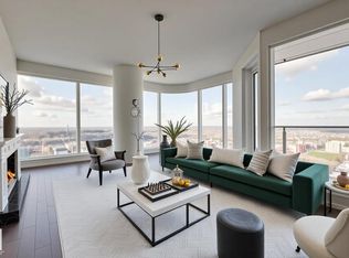 10360 102nd St NW #3901, Edmonton, AB