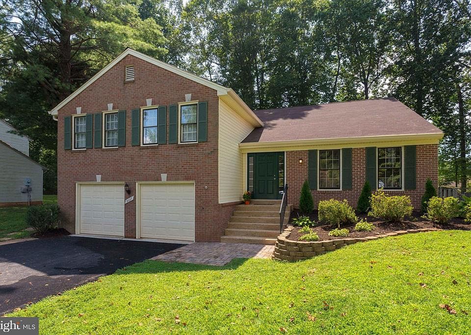 1st image of 9227 Lake Braddock Dr