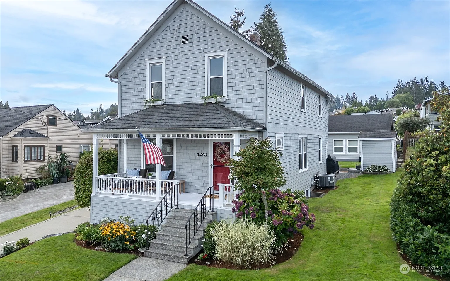 3400 Harborview Drive photo 1