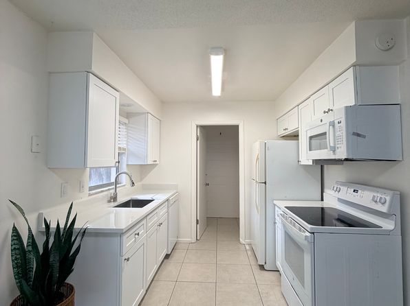 914 La Salle Ave #914