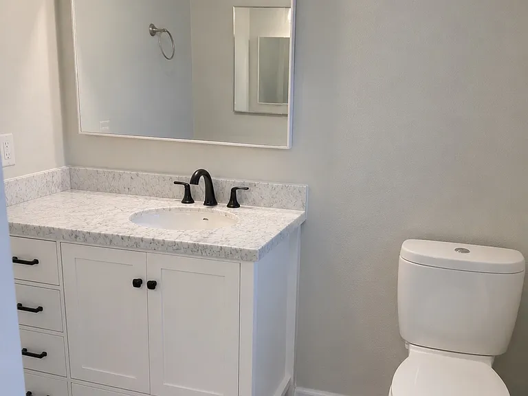 6378 N Poplar Ave — Photo 19