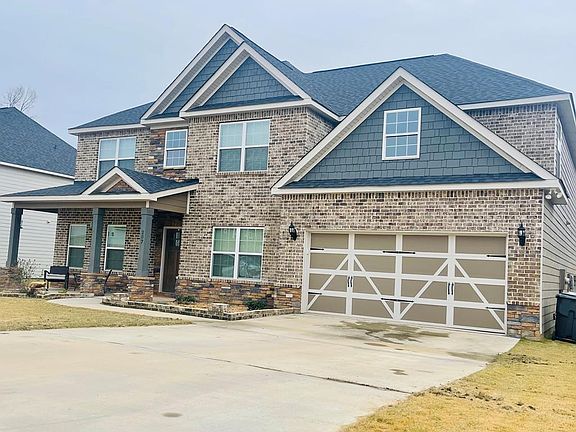 2nd image of 207 Amberley Ct