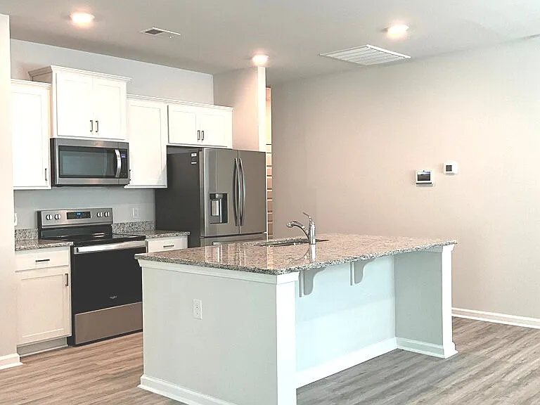 206 Holloway Hl — Photo 7