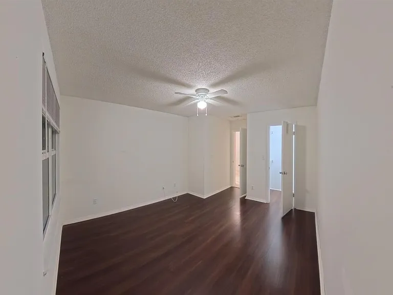2319 N Congress Ave #28 — Photo 44