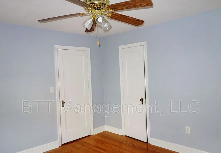 8206 Greenwood Ave #5 — Photo 6