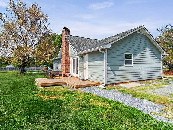 5th image of 2020 Field Ridge Ln