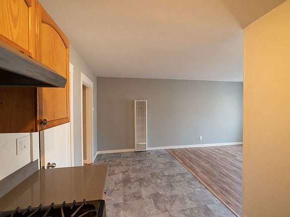 2nd image of 2901 Nicol Ave #2