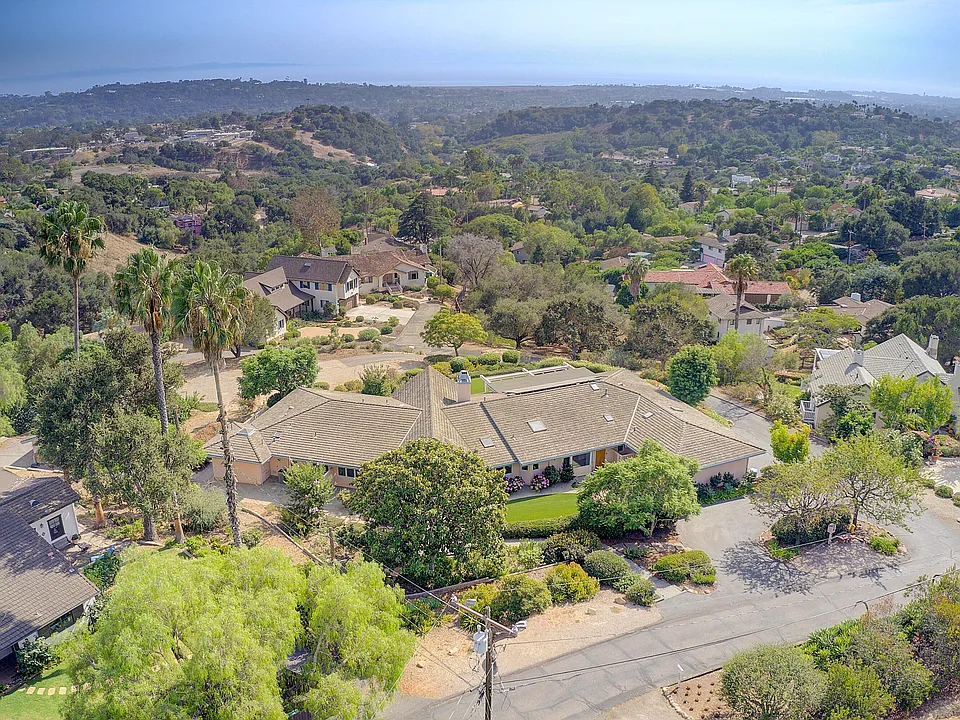 4432 Meadowlark Ln