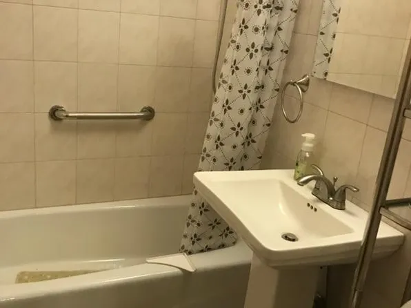 (undisclosed Address), Bronx, NY 10462