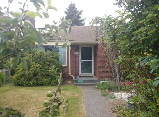 8067 26th Ave NW, Seattle, WA 98117