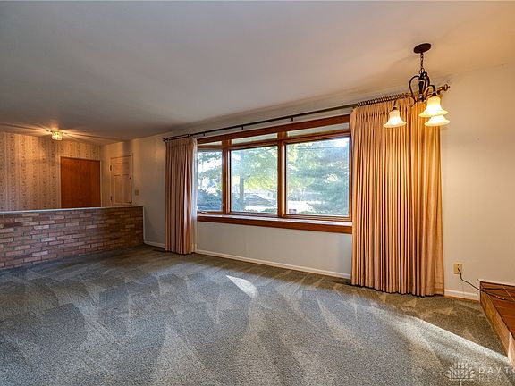 5th image of 4234 W Franklin St