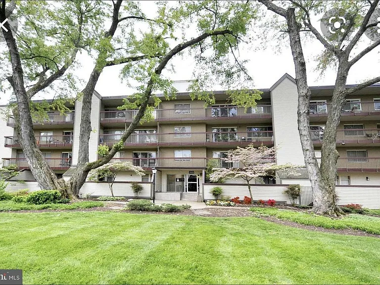 7420 Lakeview Dr #207 — Photo 31