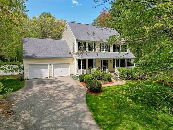 3 Leonard Rd, Mendon, MA 01756
