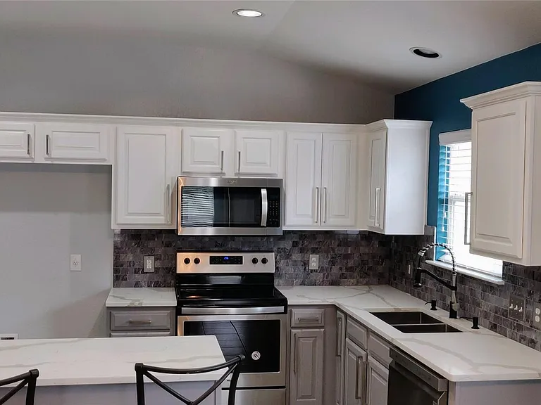 309 Riverine Way — Photo 11