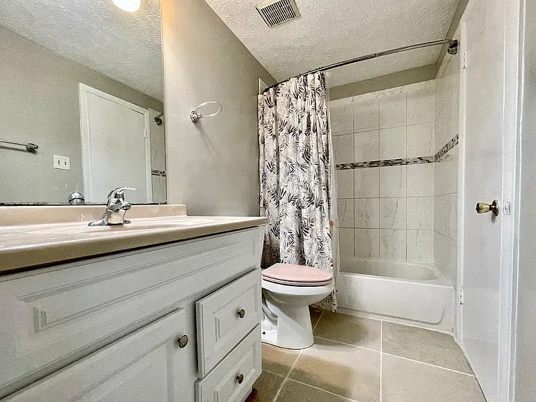 9241 Pinenut Ct #A — Photo 17