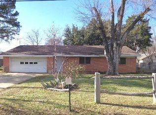 505 Charles Ln, Terrell, TX 75160