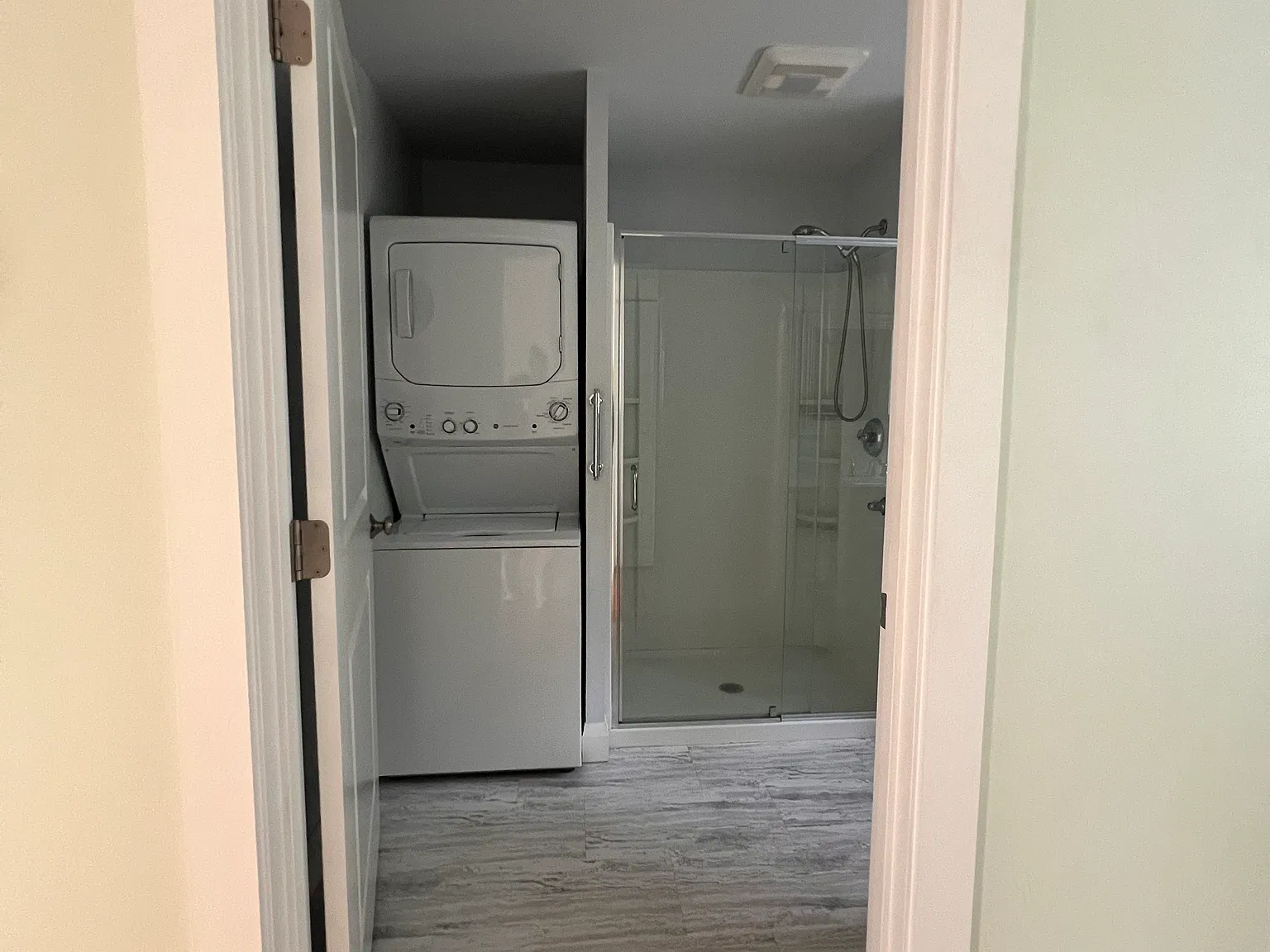 1 bed, $2,100 — Photo 4