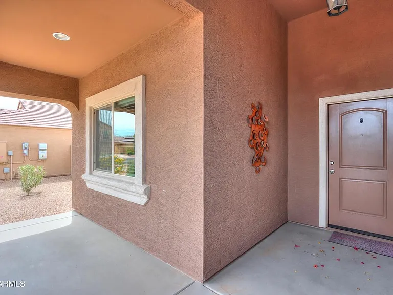 735 W Judi Dr — Photo 26