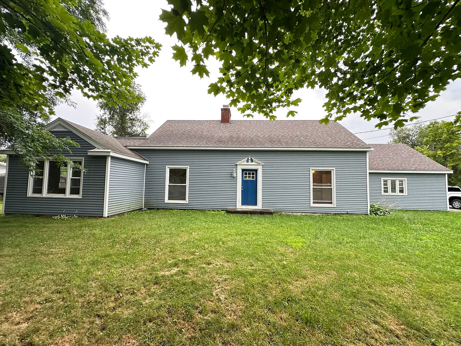 16 Westview Dr — Photo 1