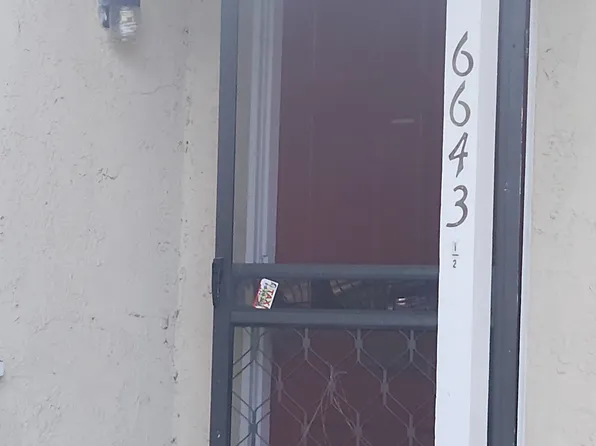 (undisclosed Address), Van Nuys, CA 91405