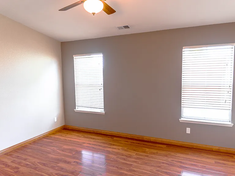 2945 Bolla Ct — Photo 8