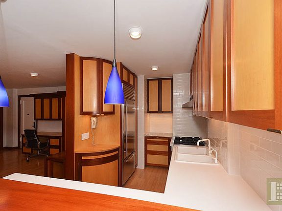 3rd image of 116 Pinehurst Ave APT G33