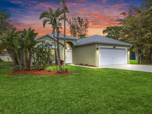 2218 SE Seamist Street, Port St Lucie, FL 34952