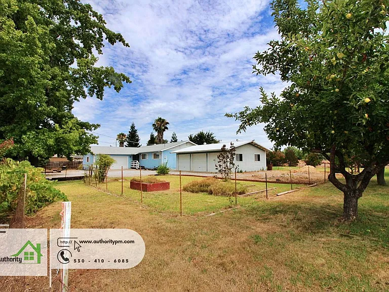 8615 Patricia Dr — Photo 24