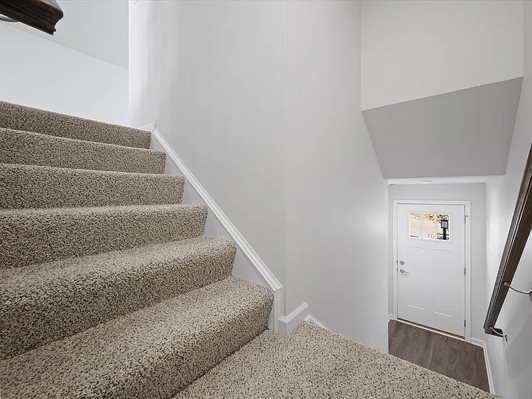 Plaza Townhomes — Photo 29