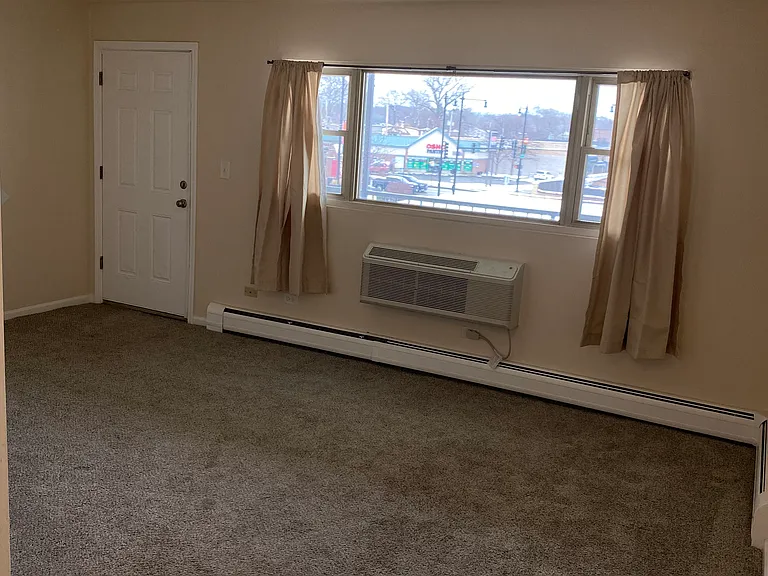 3225 W 111th St #302 — Photo 5