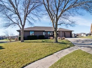 1005 NE Fountain View Dr, Ankeny, IA 50021