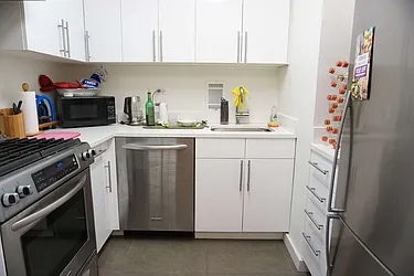 Rented by Manhattan Apartment Organization