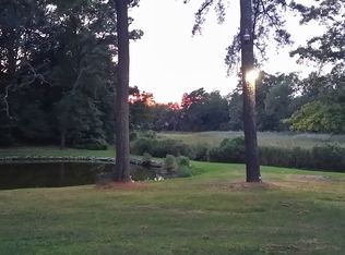 5225 Amherst Dr, Portsmouth, VA 23703
