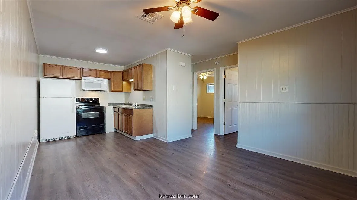 2 bed, 1.0 bath, 561 sqft, $775 — Photo 3