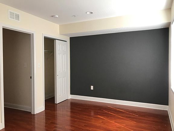 4th image of 1820 Cecil B Moore Ave #3R