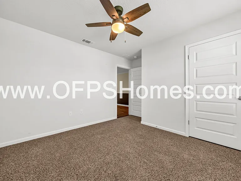 413 Scarborough St — Photo 24