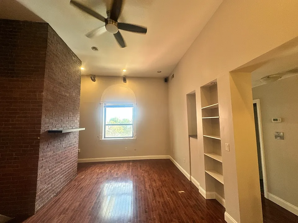 181 North St #205