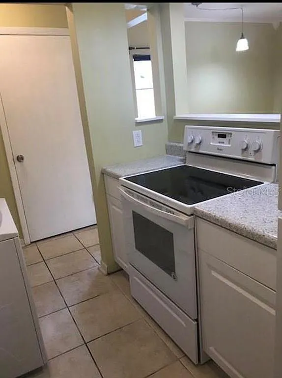2 bed, 1.0 bath, 704 sqft, $1,400 — Photo 3