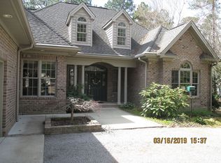 1904 Wedgewood Dr, Sanford, NC 27332