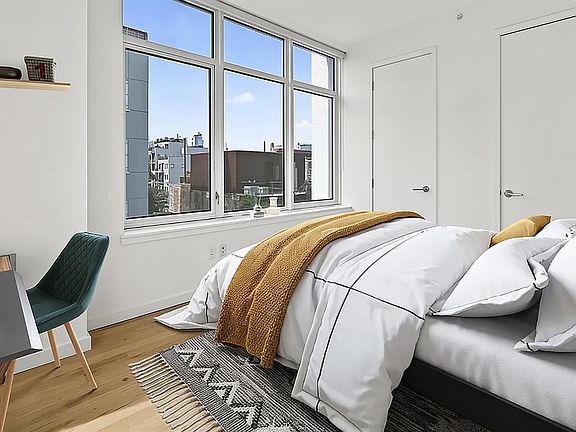 5th image of 55 Hope St Ph 8
