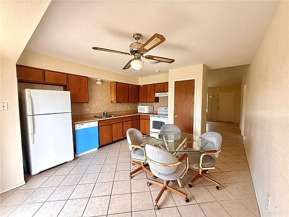 2nd image of 5905 N 22nd Ln