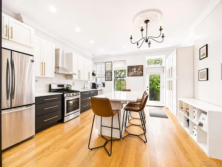 3 Jardine Pl #2F — Photo 7