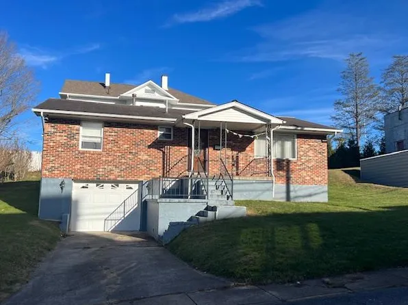 100 Chestnut Ave, Oak Hill, WV 25901