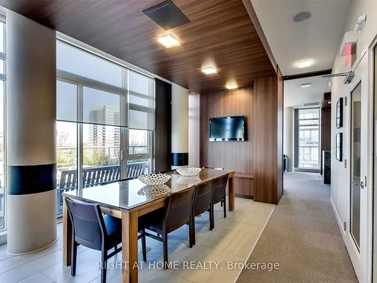 260 Sackville St #510 — Photo 24