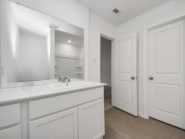 13499 Bay Springs Dr — Photo 31